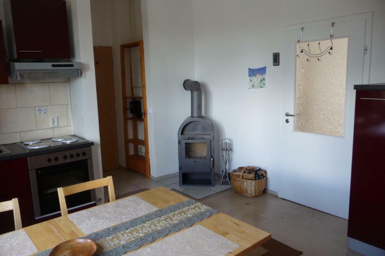 Haus Bergwiese - Fuer Naturfreunde, Familien, Wanderer Gehlberg Exterior foto